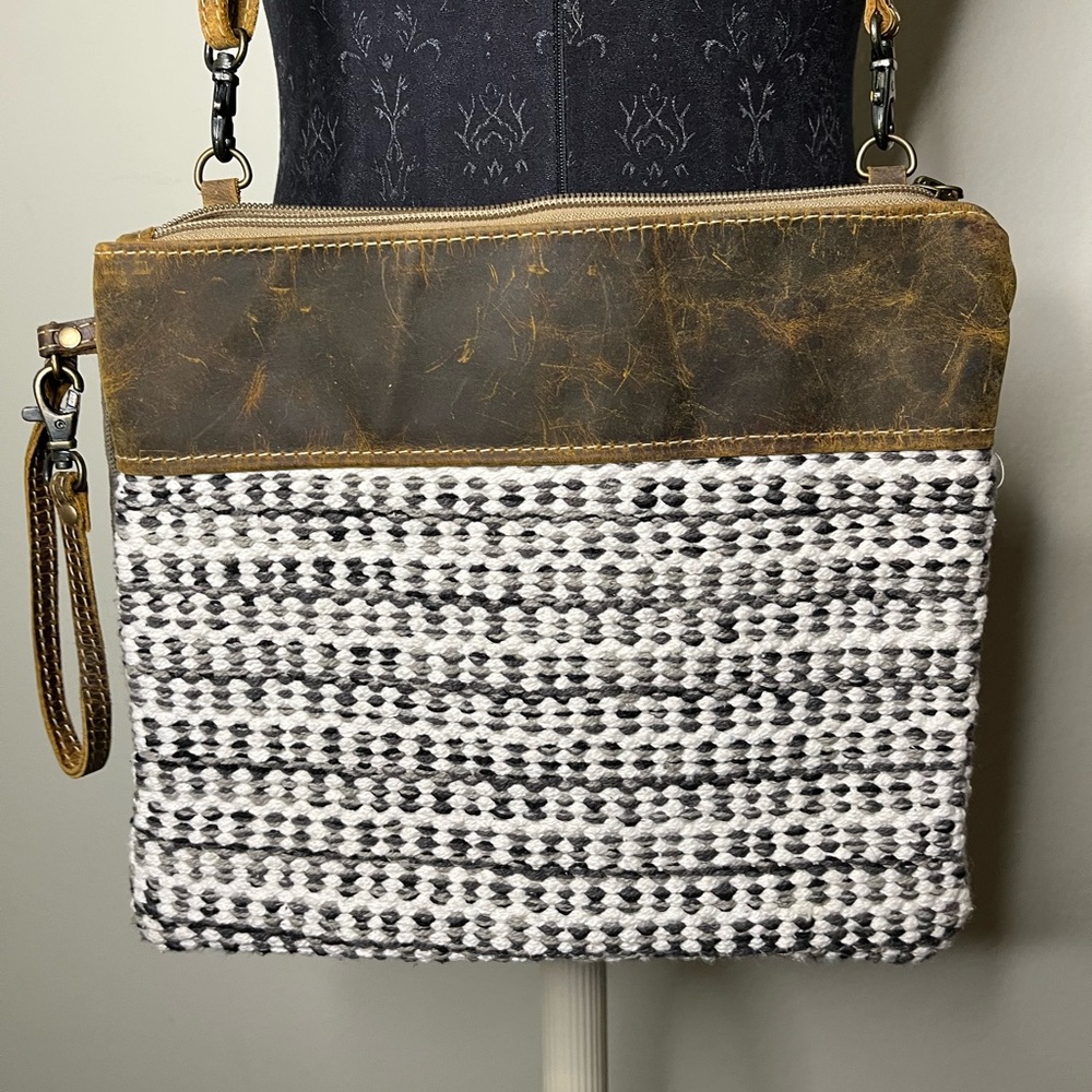 NWOT Myra Crossbody Purse